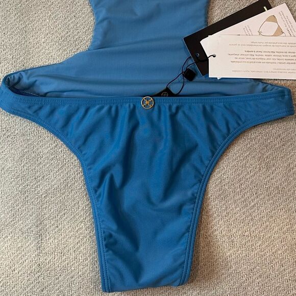 VIX Swim One Piece Bathing Suit Size Medium NWT $192 Blue Cut Out - Picture 9 of 11